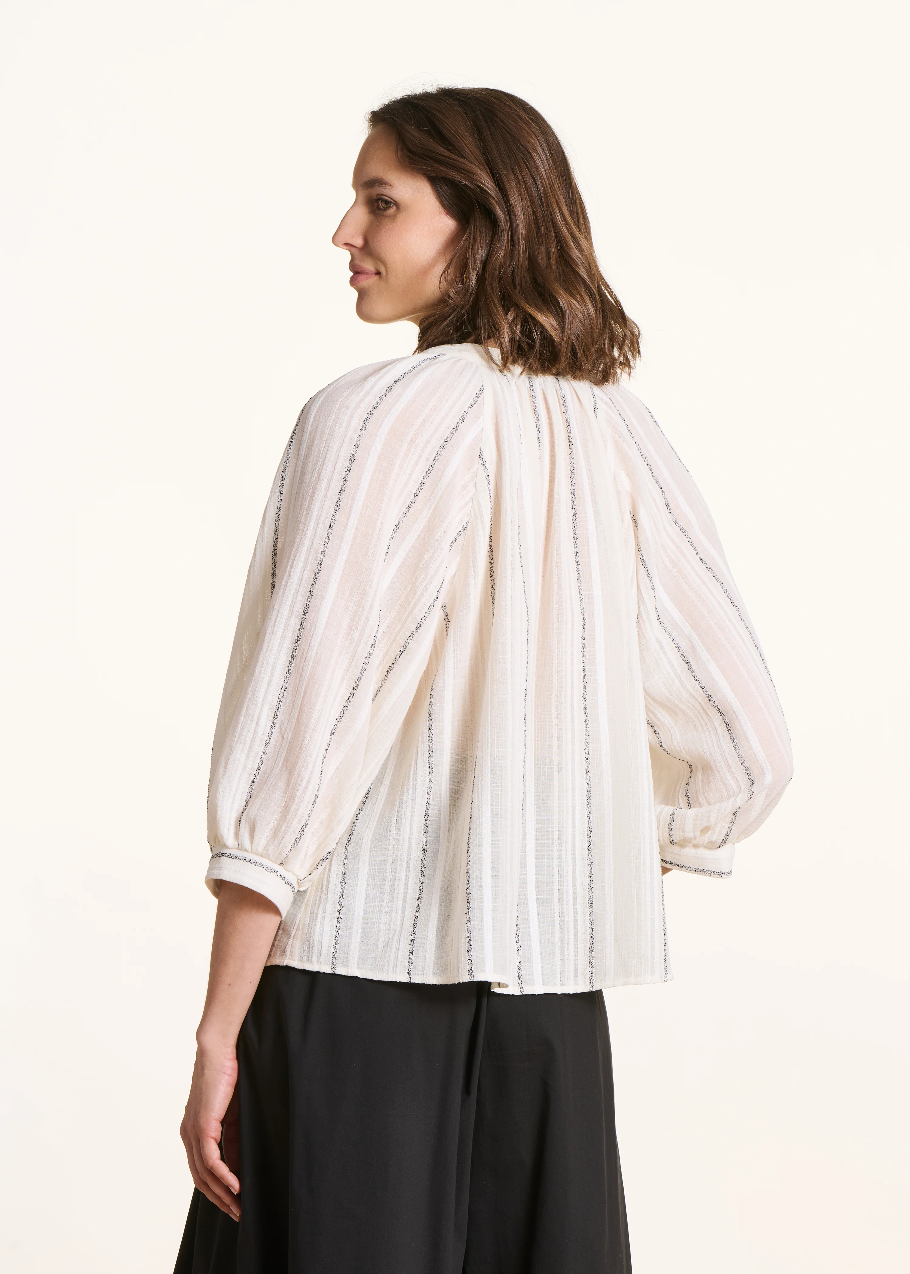 Chemise ample écrue à rayures - Image 3