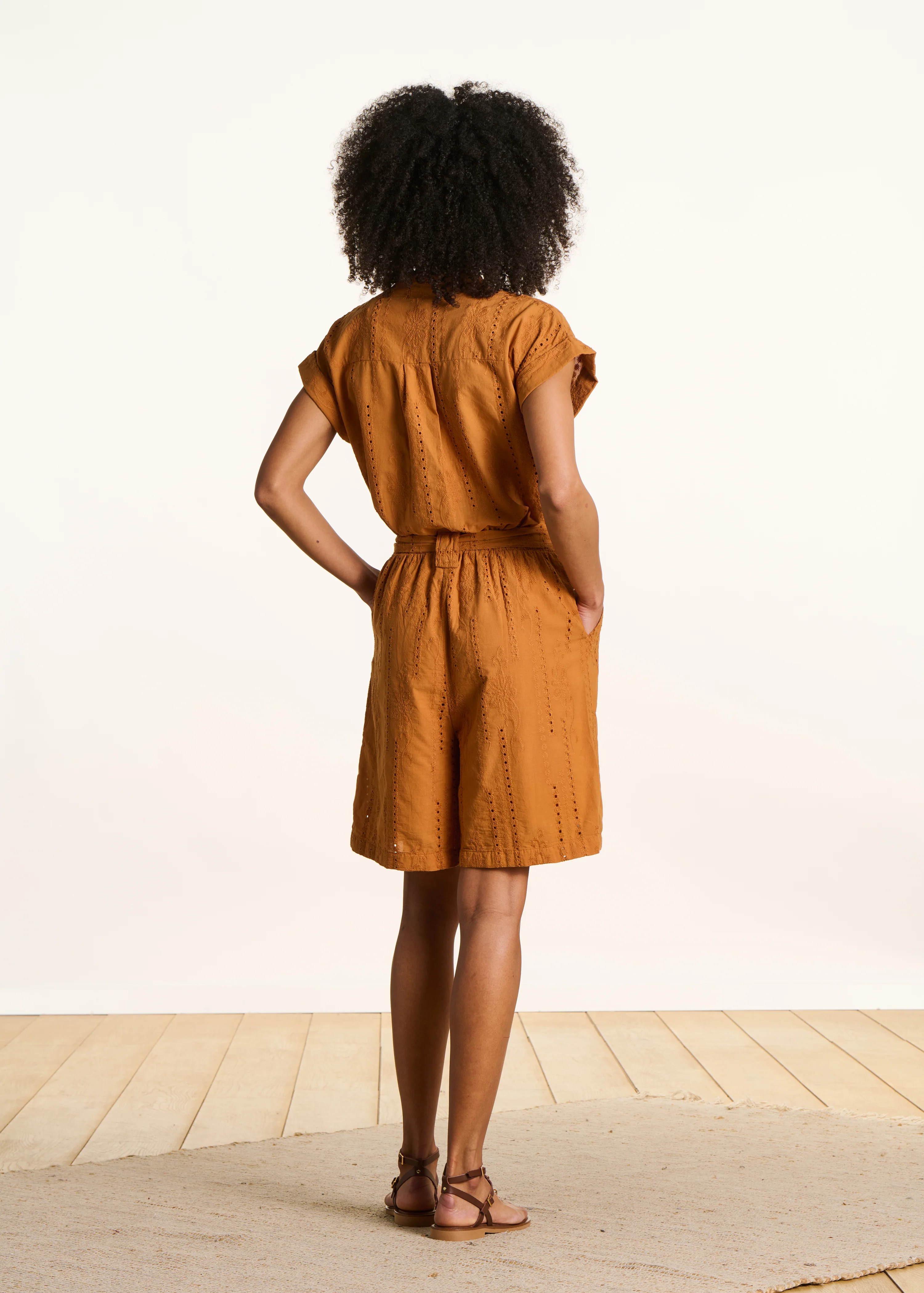 Combishort ocre en broderie anglaise - Image 3