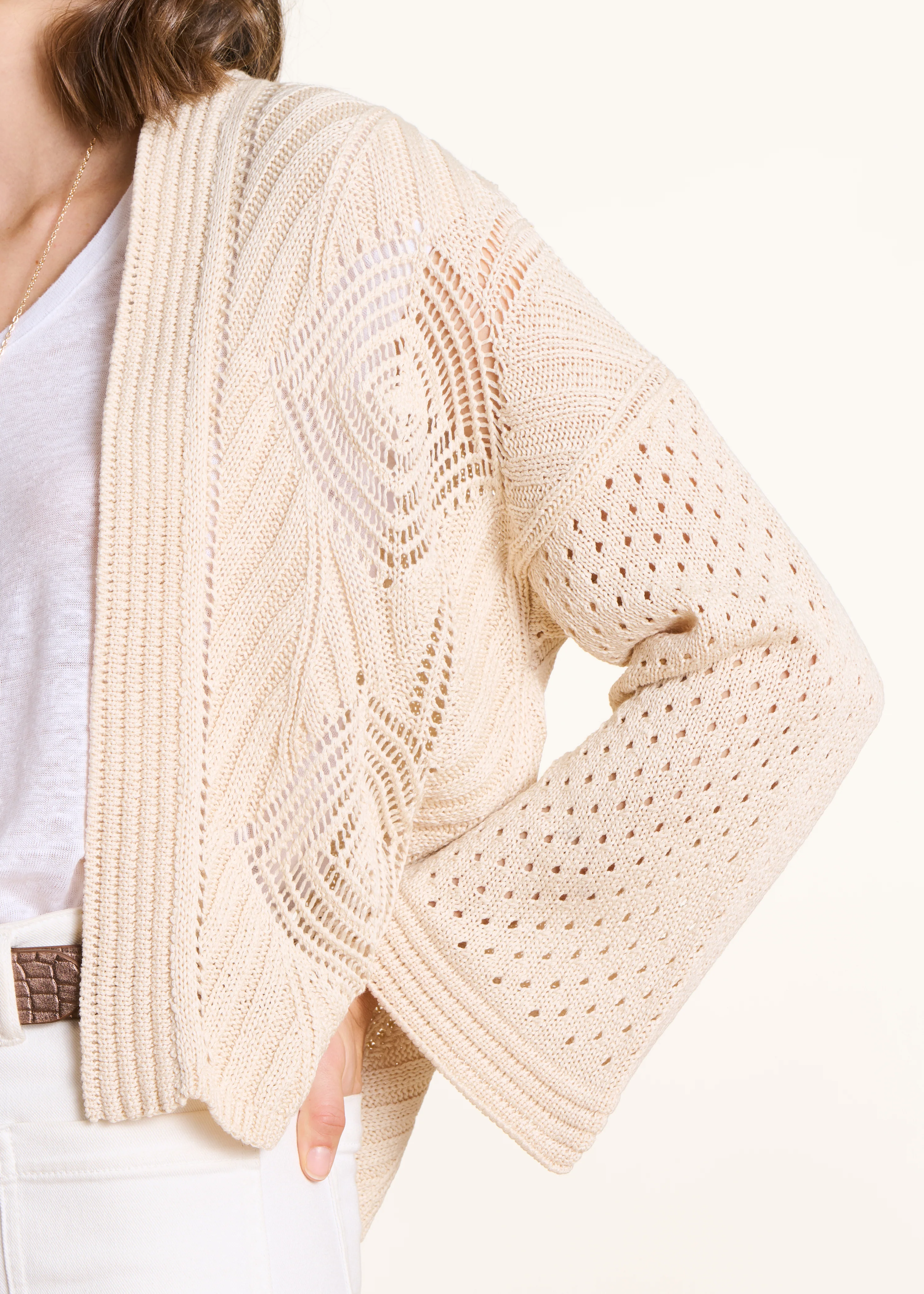 Gilet écru ouvert en maille crochet ajourée - Image 5