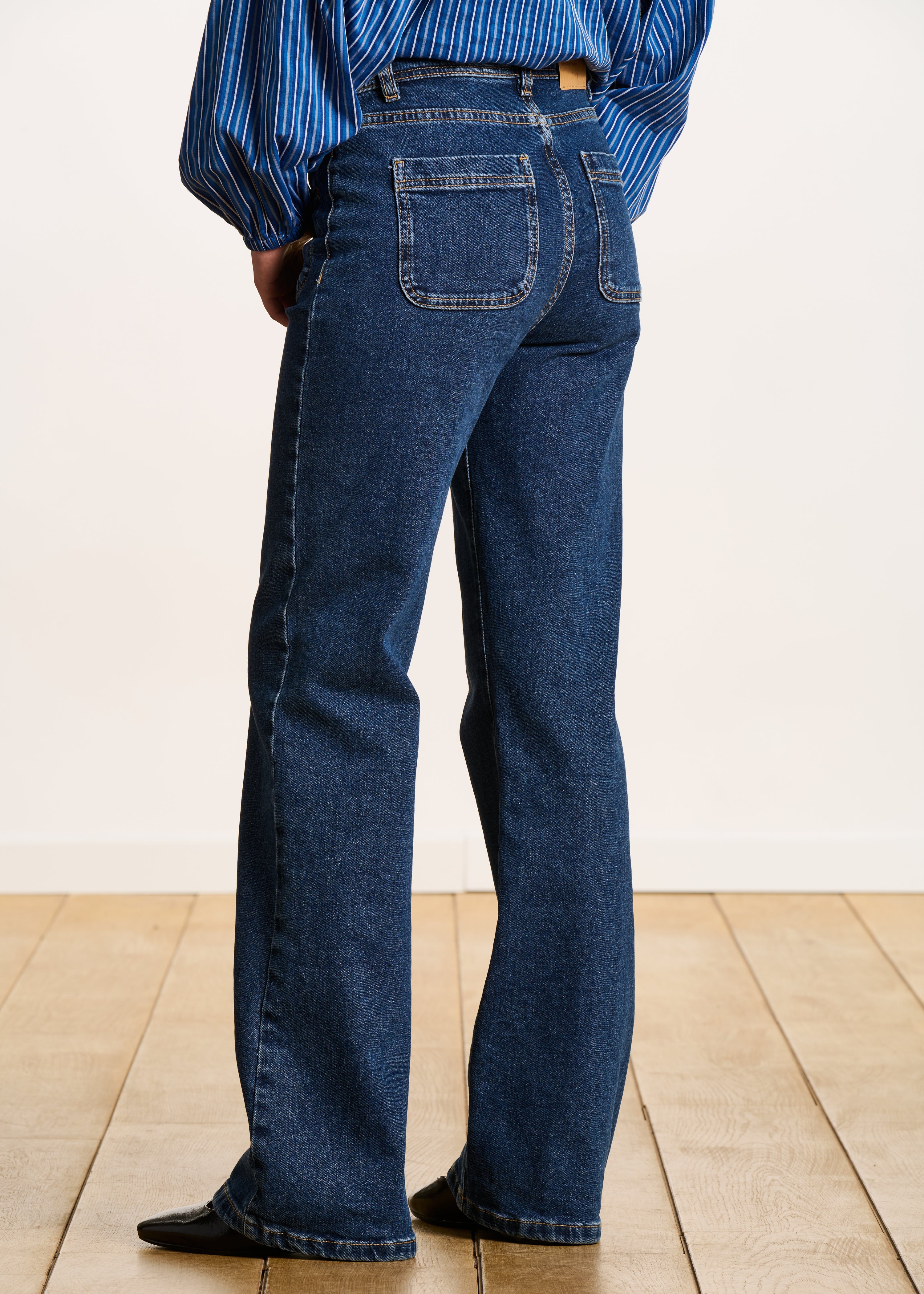Jean bootcut taille haute en coton biologique - Image 3