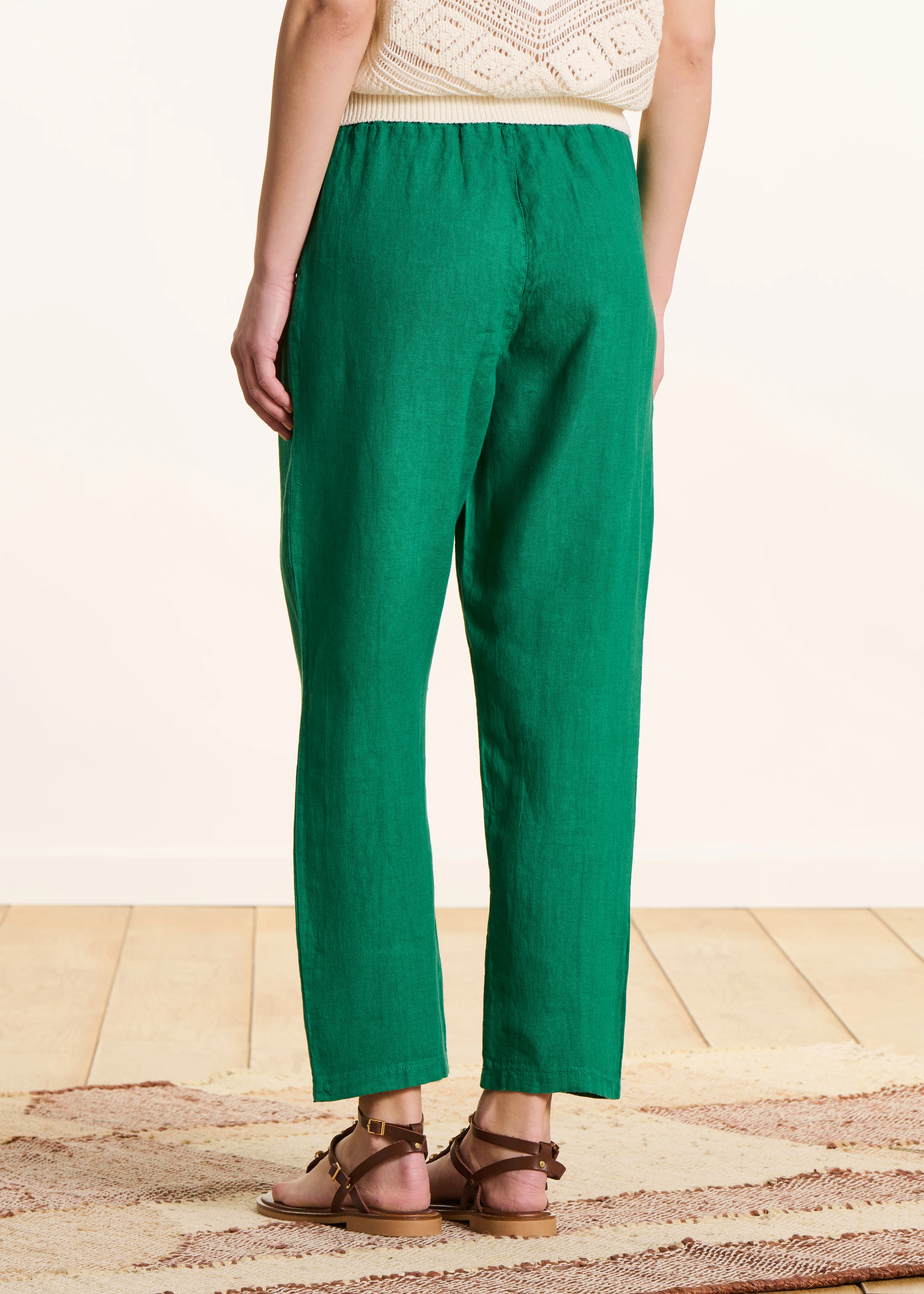 Pantalon 7/8ème en lin vert taille élastiquée - Image 3