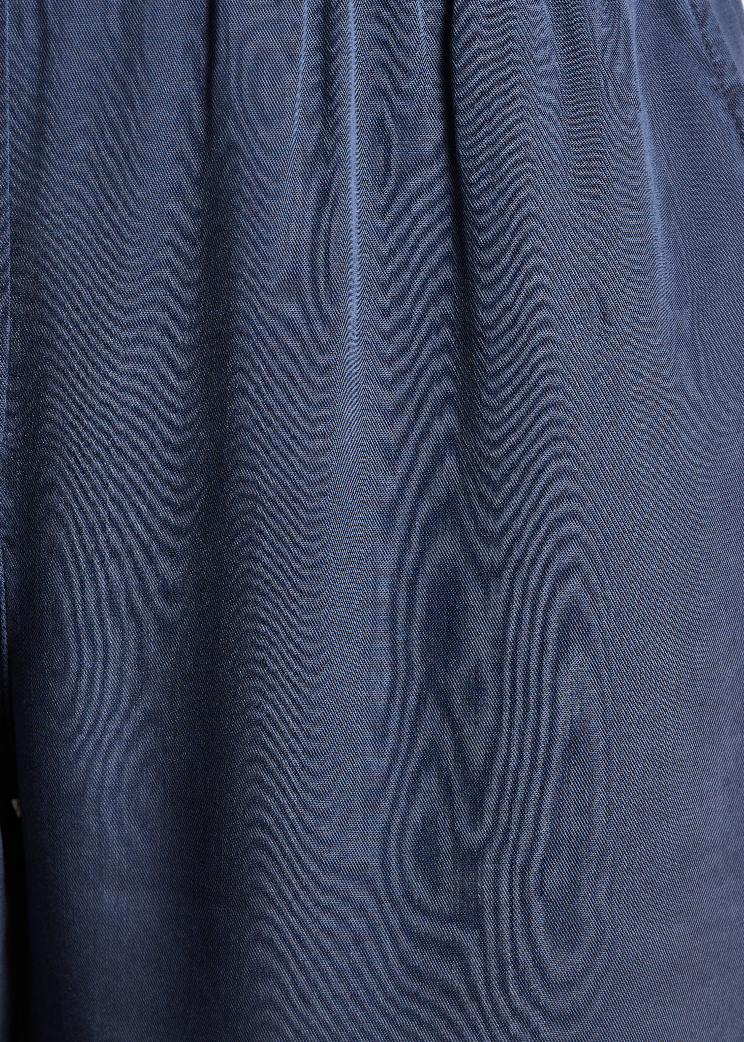 Pantalon fluide bleu marine en lyocell - Image 4