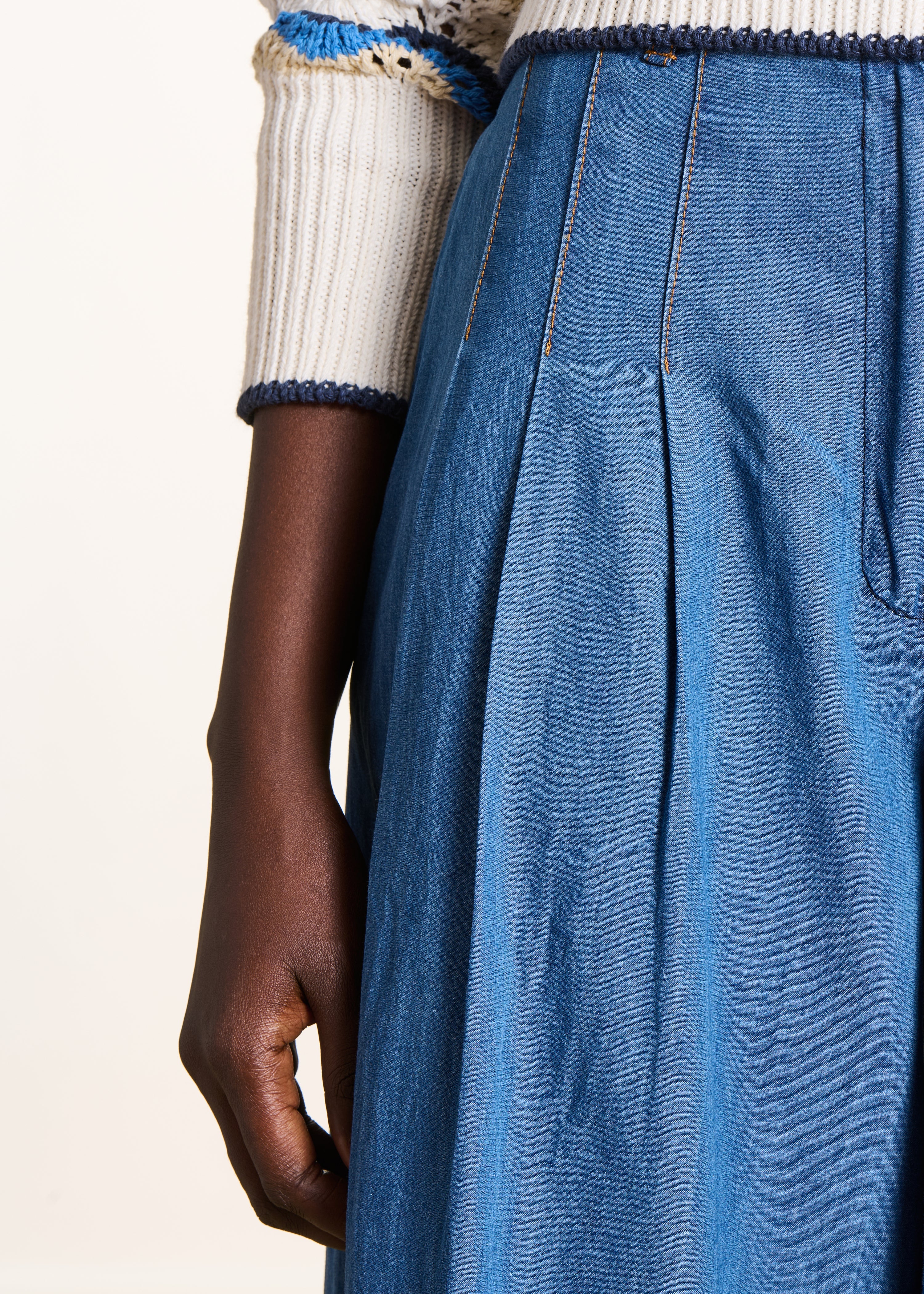 Pantalon large en jean souple - Image 5