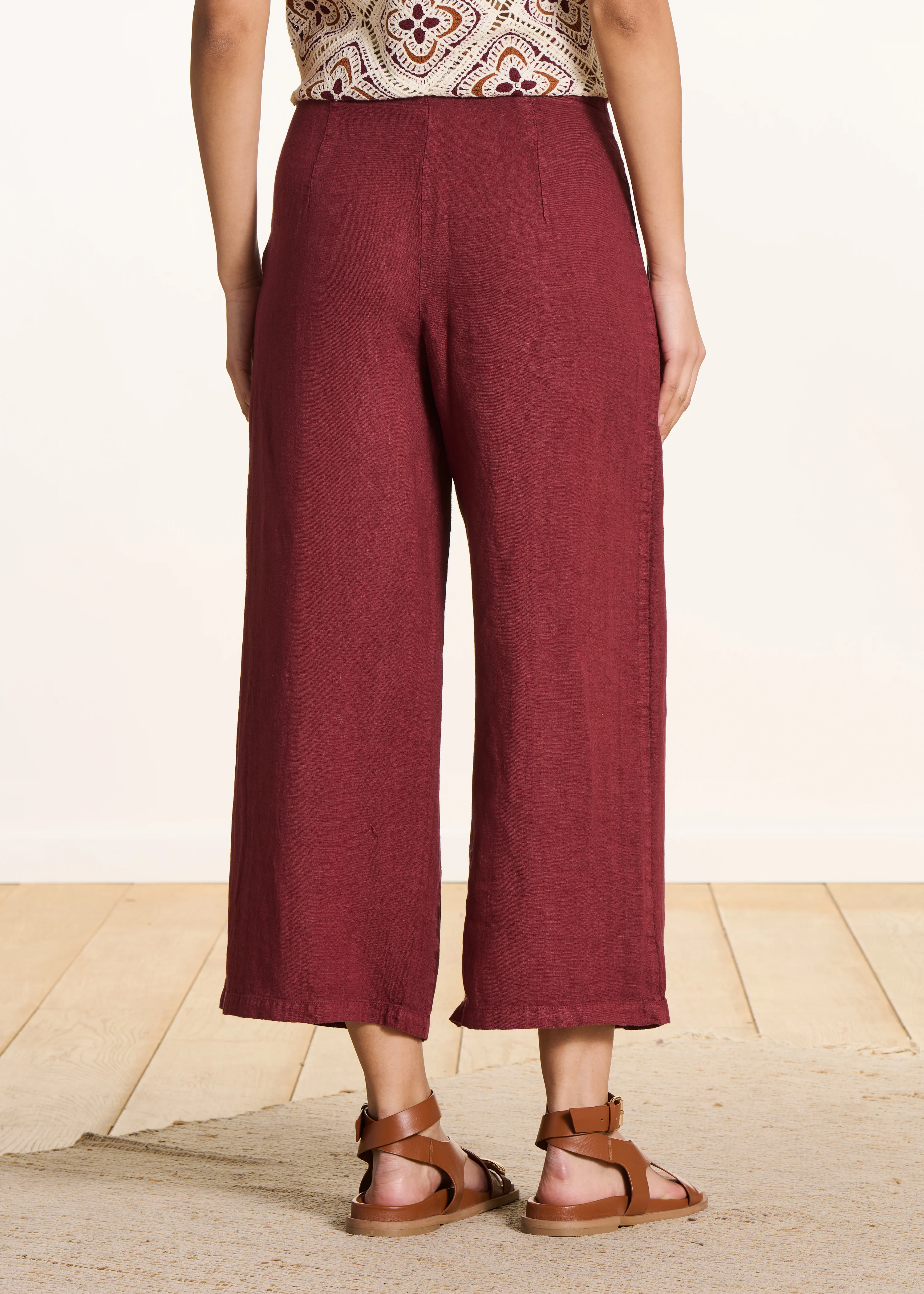 Pantalon large 7/8ème bordeaux en lin avec pan - Image 3