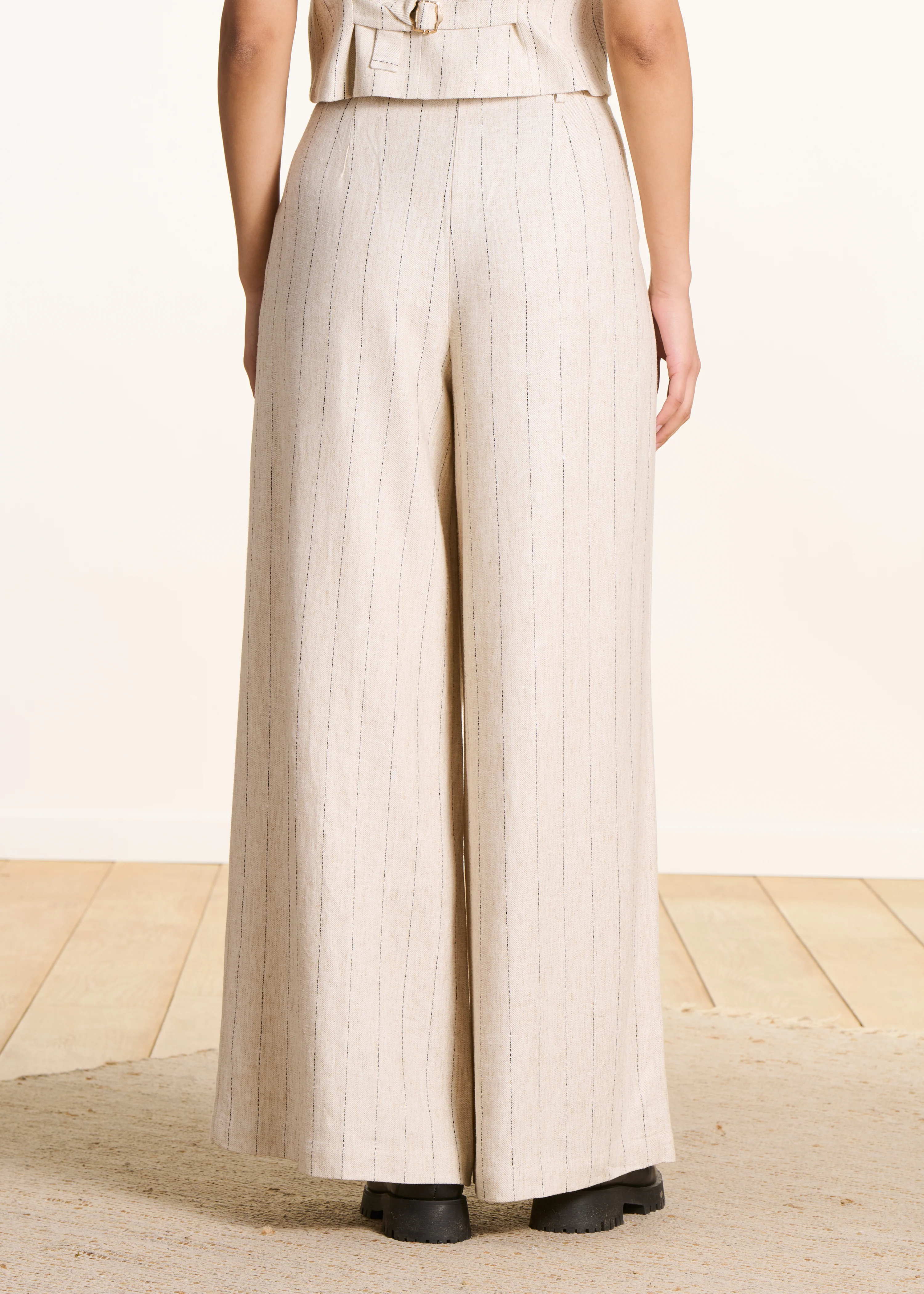 Pantalon large beige à rayures - Image 3