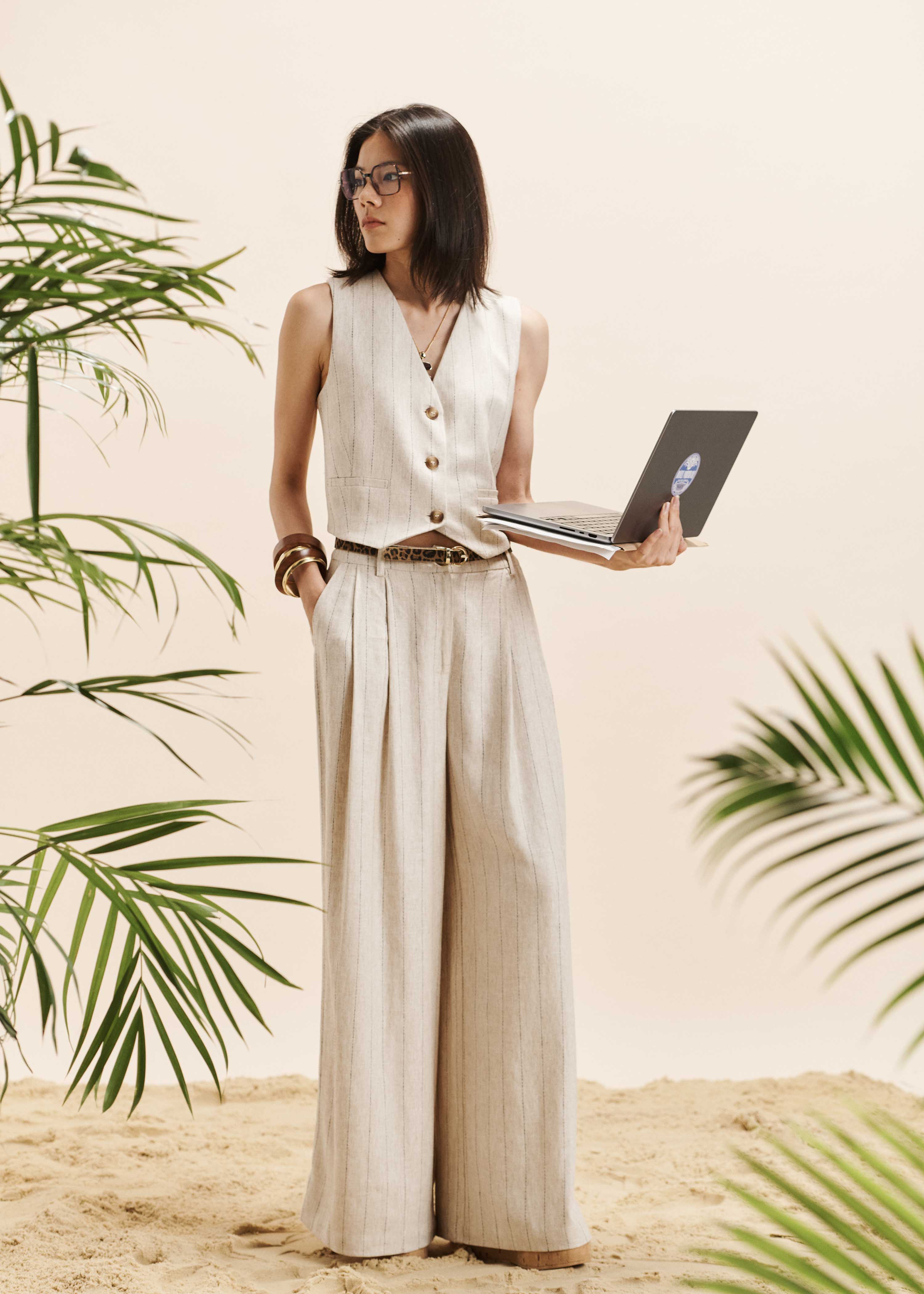 Pantalon large beige à rayures - Image 5