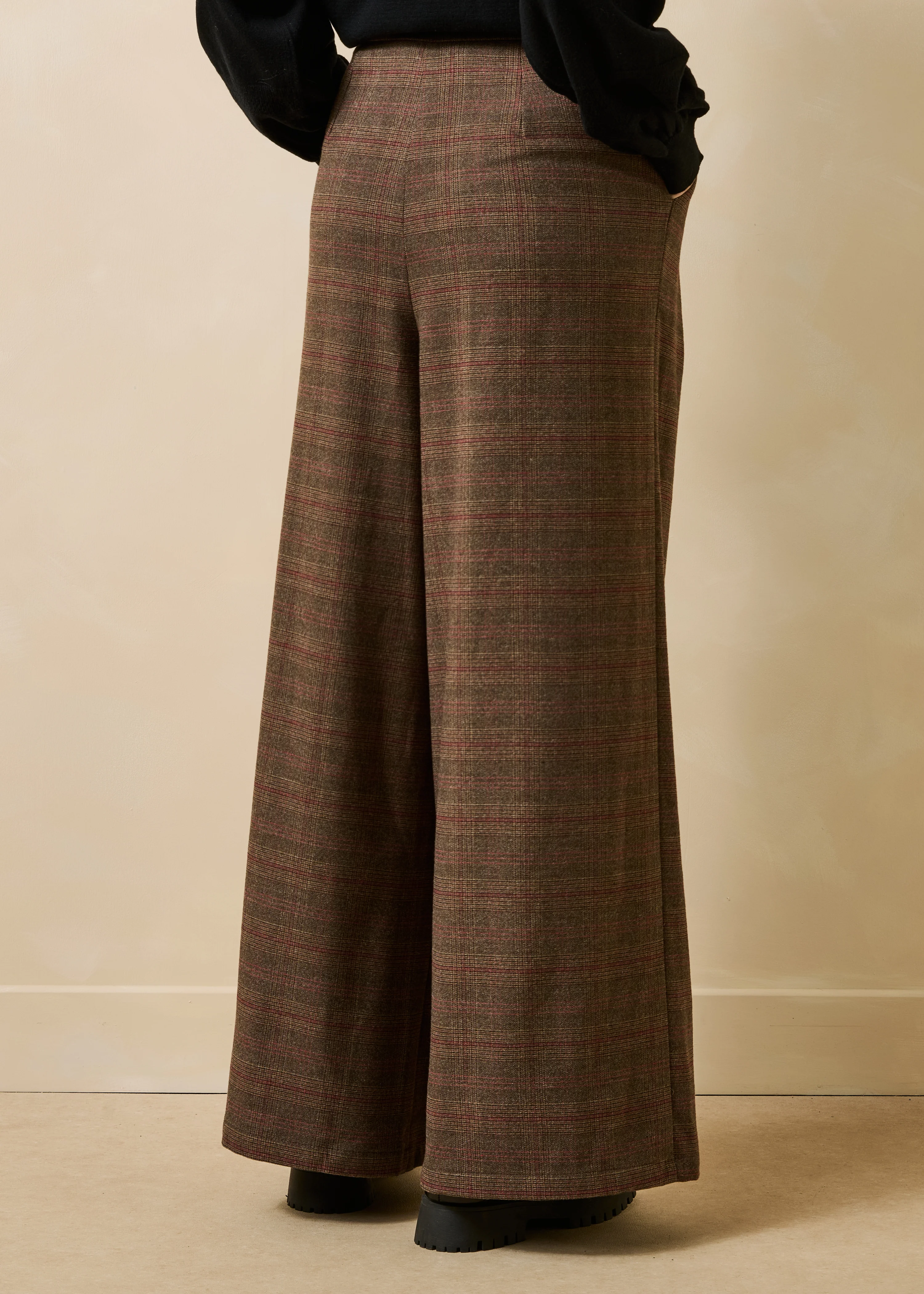 Pantalon large marron à carreaux - Image 3