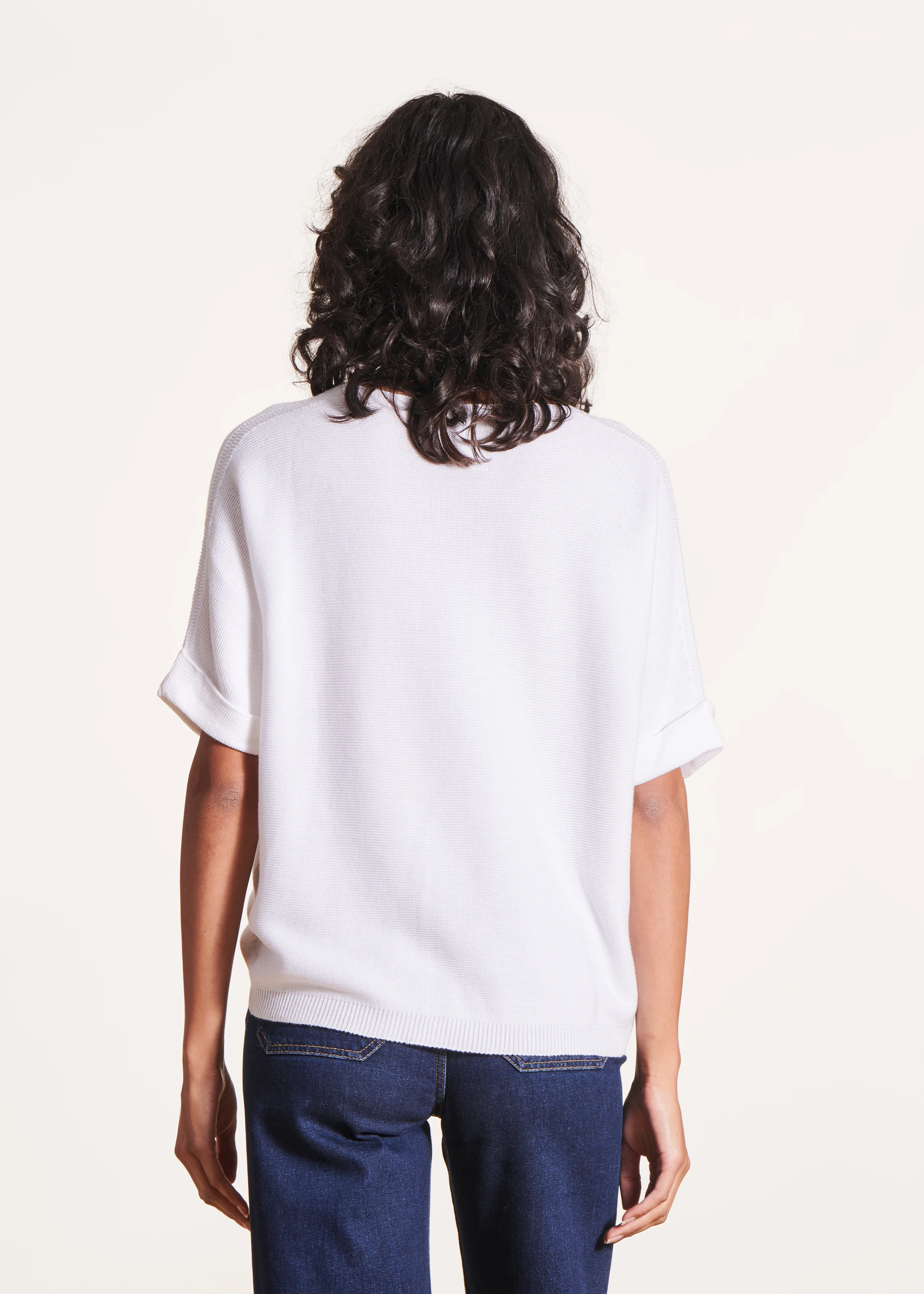 Pull blanc manches courtes col V - Image 3