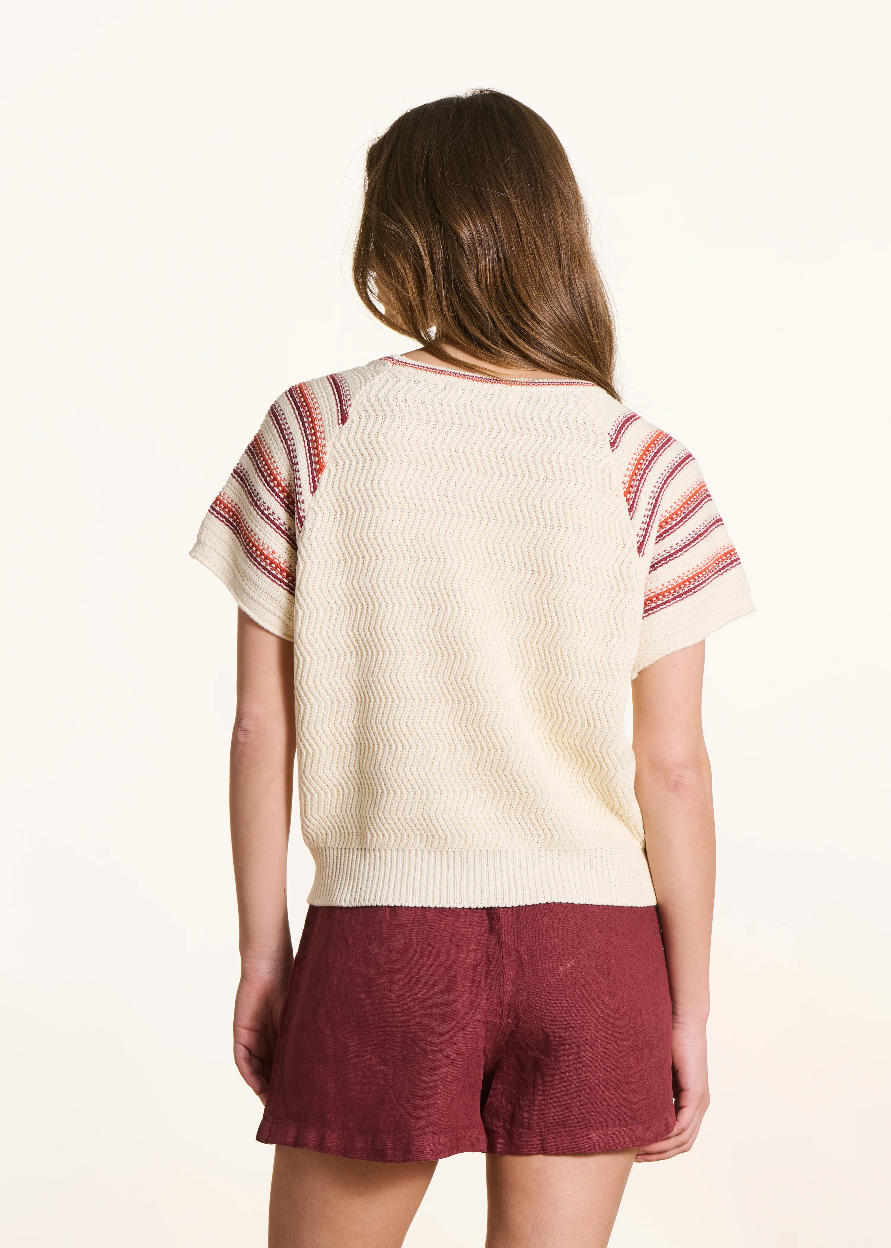 Pull écru manches courtes à rayures - Image 3