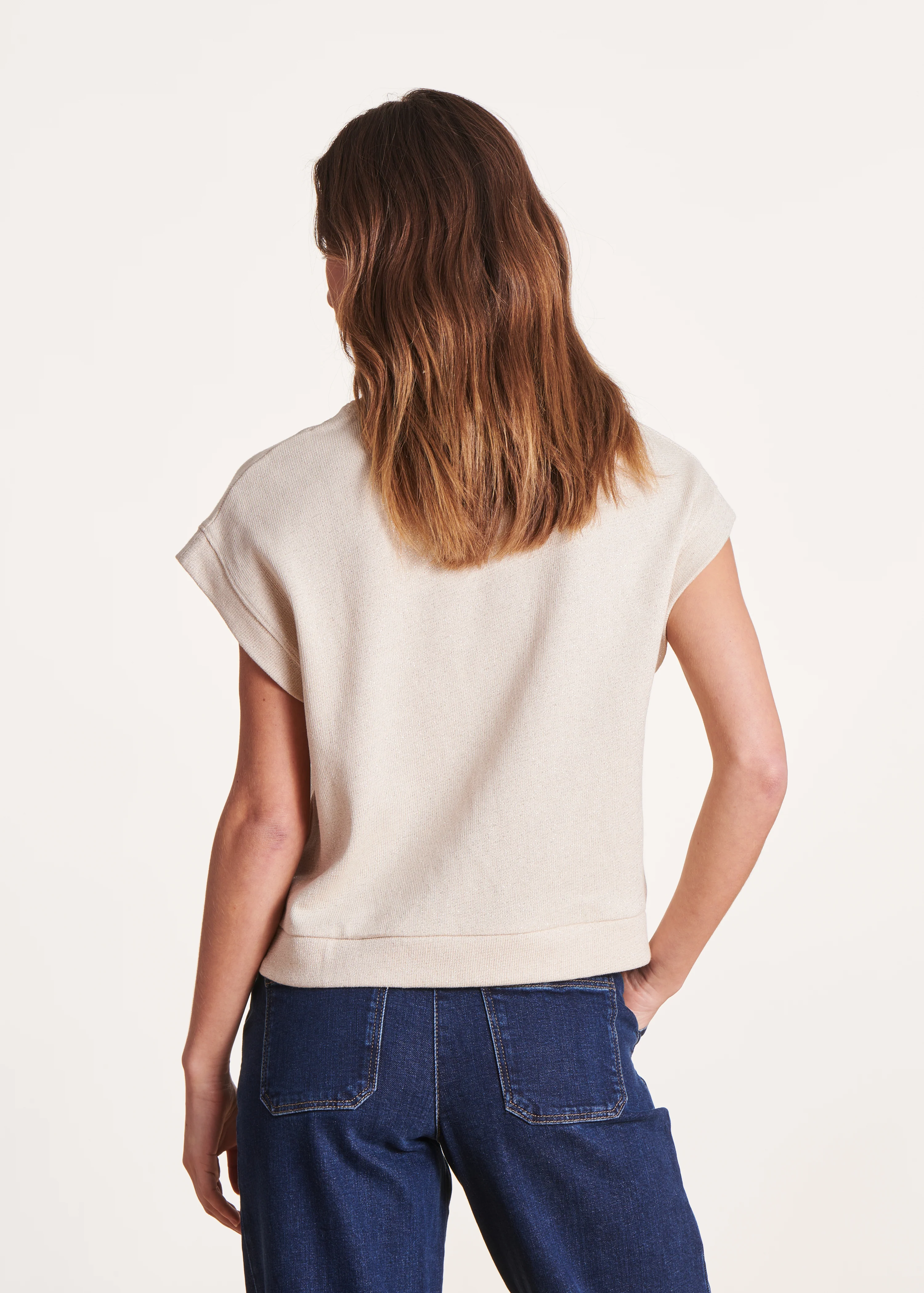 Pull écru uni à manches courtes et col rond - Image 3