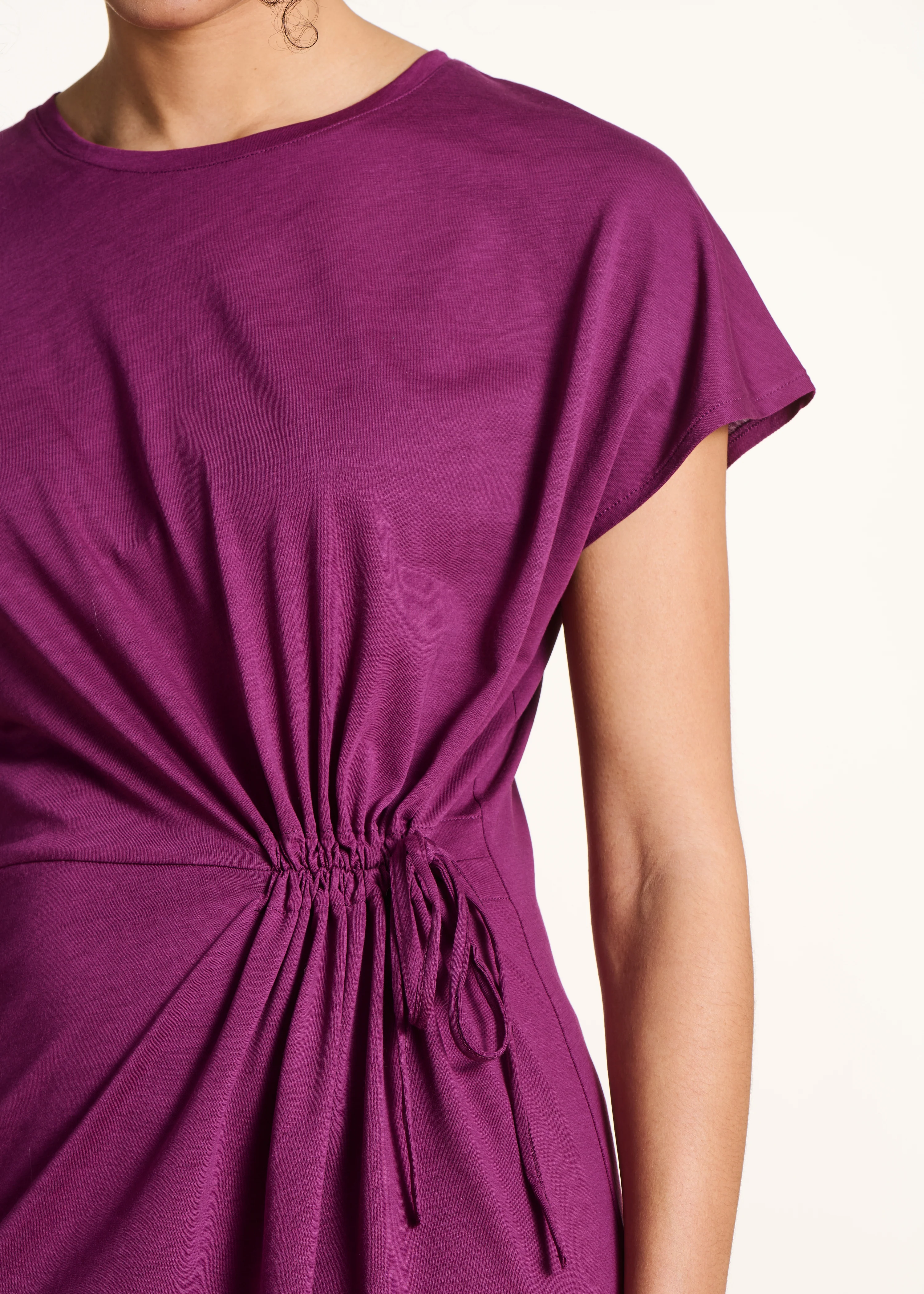 Robe courte fluide violette manches courtes - Image 4