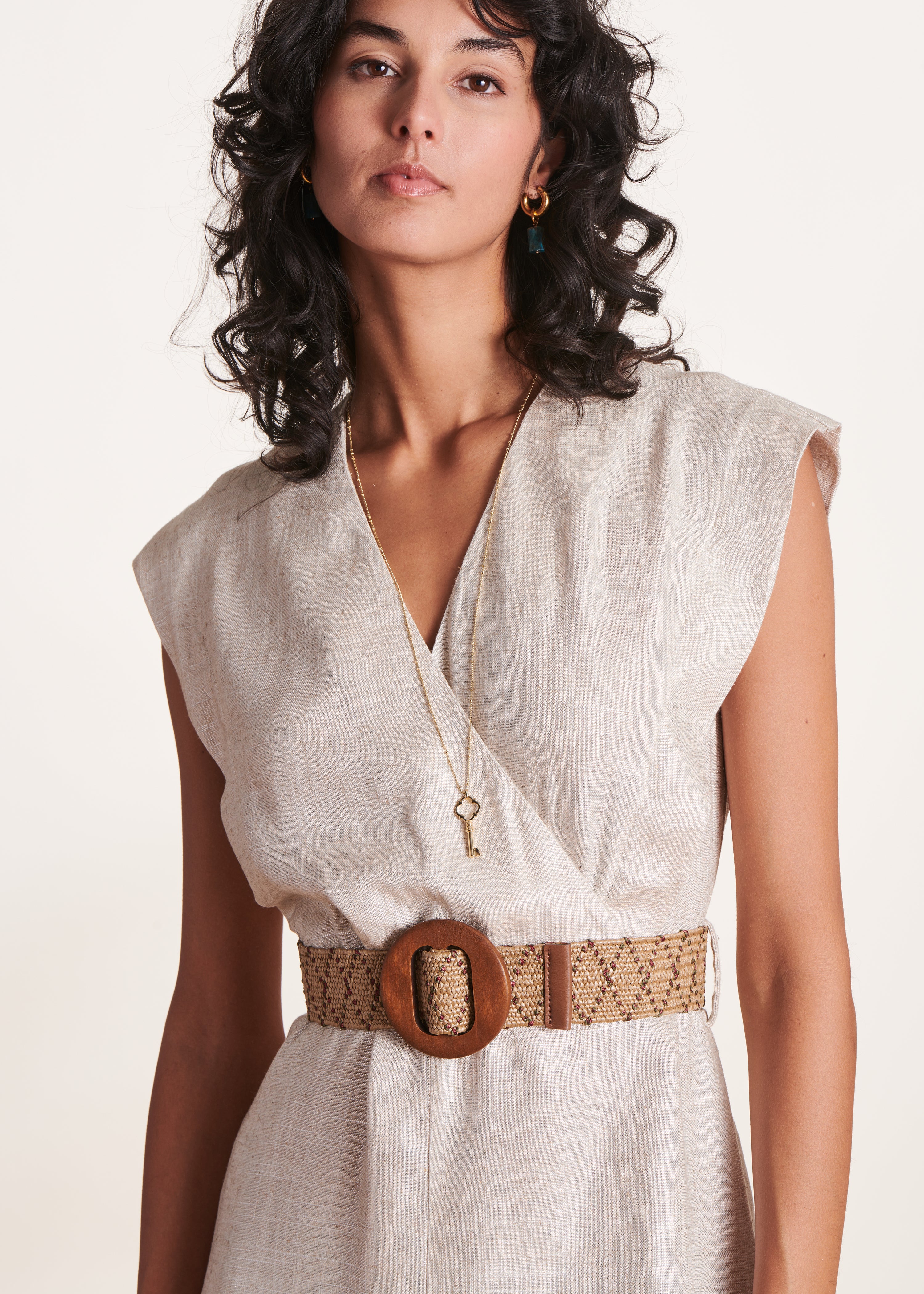 Robe mi-longue cache-cœur beige irisé en lin foiled - Image 4