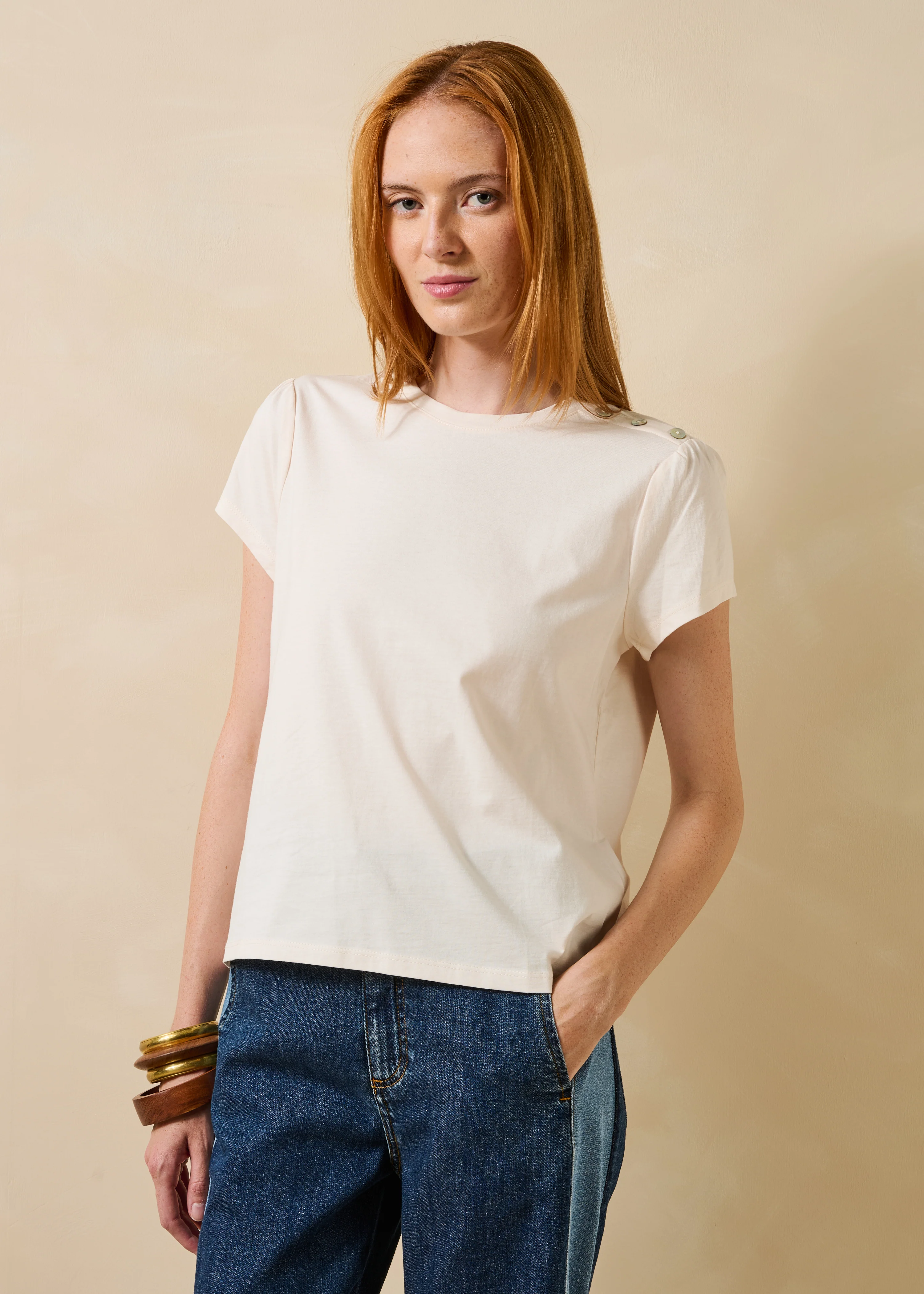 T-shirt beige manches courtes en coton biologique - Image 5