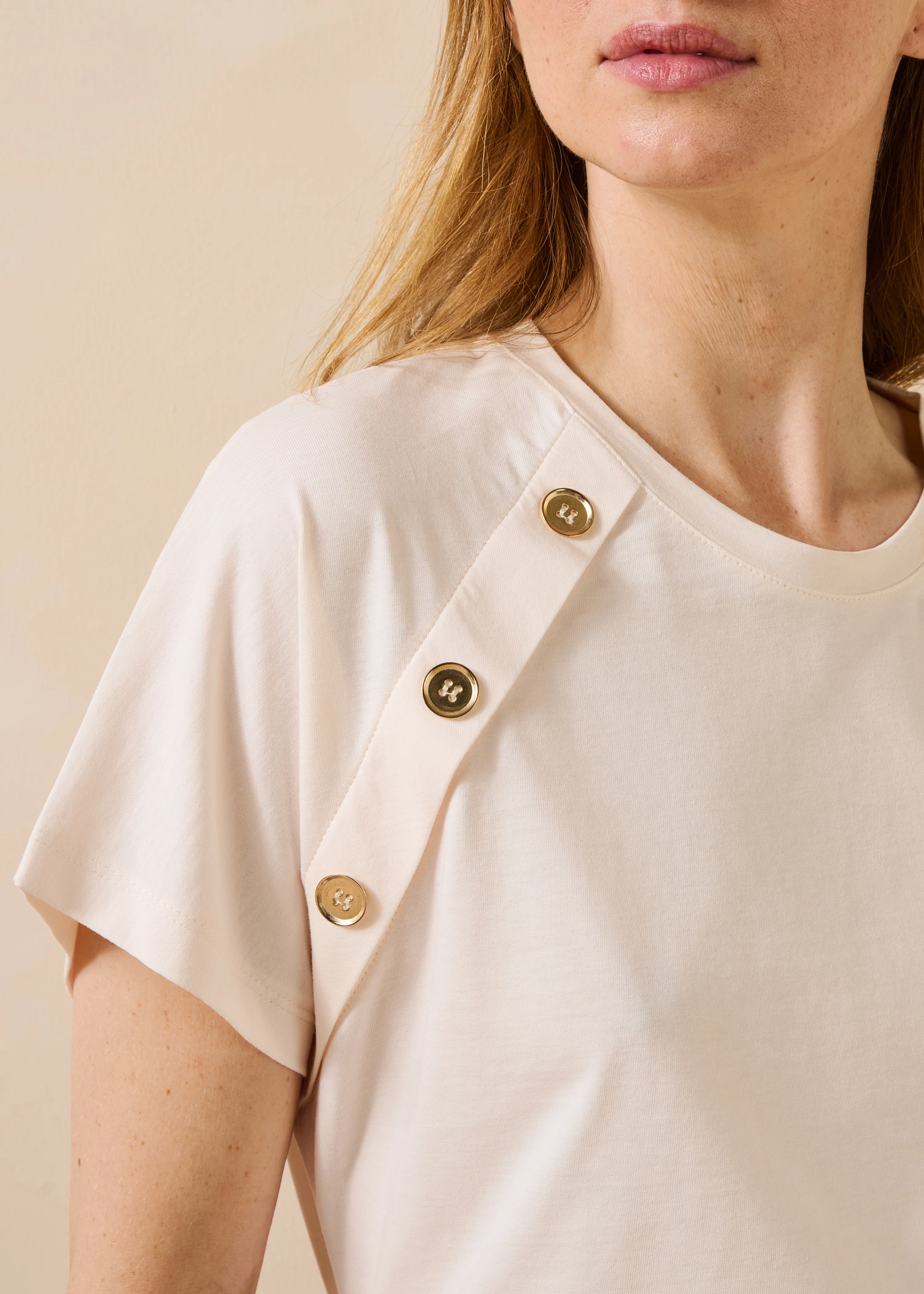 T-shirt beige manches courtes en coton biologique - Image 5